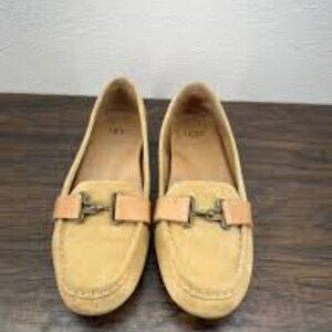 UGG Aven Women's Driving Moccasin  Buckle Clasp Flat Loafers Size 9